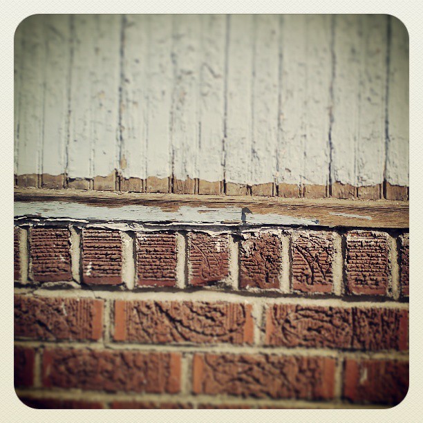 Chipping away #details #caulk #renovate #paint